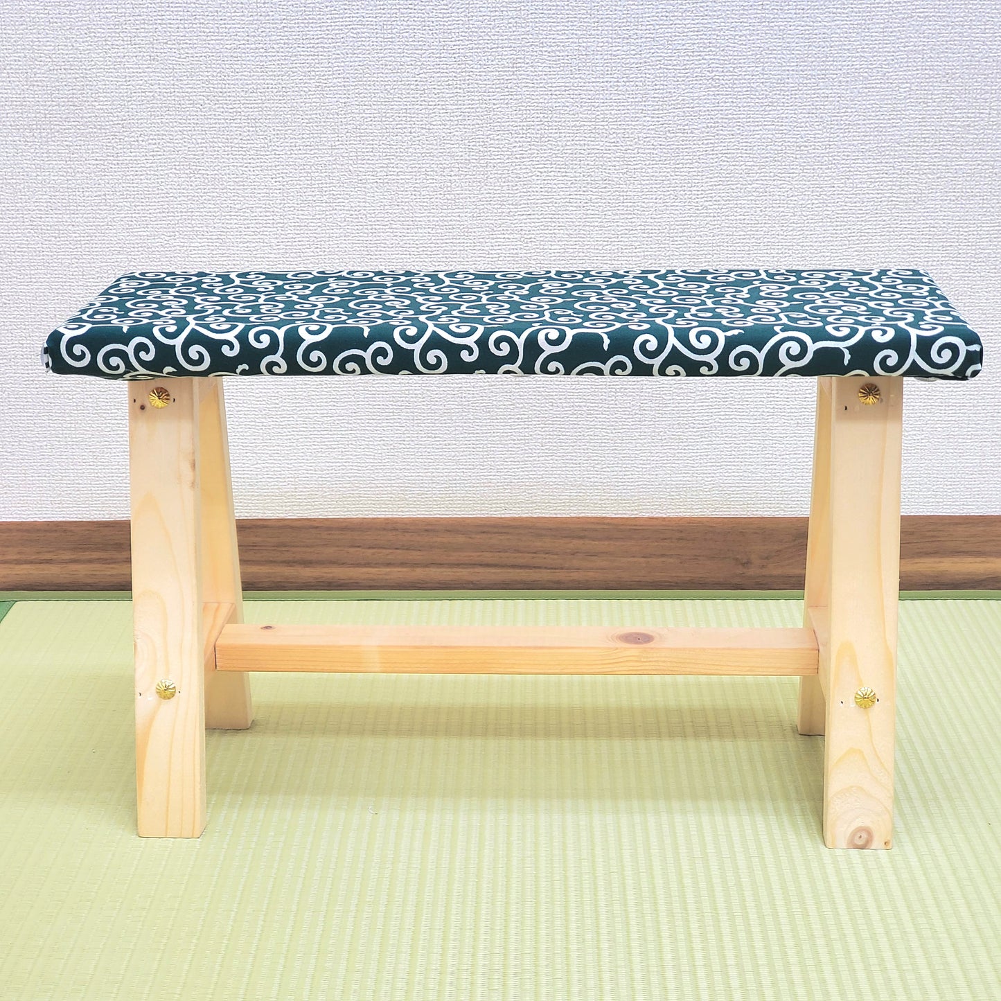 Karakusa Wagara Display Bench – Handmade Wood, Japanese Decor, Beeswax Finish