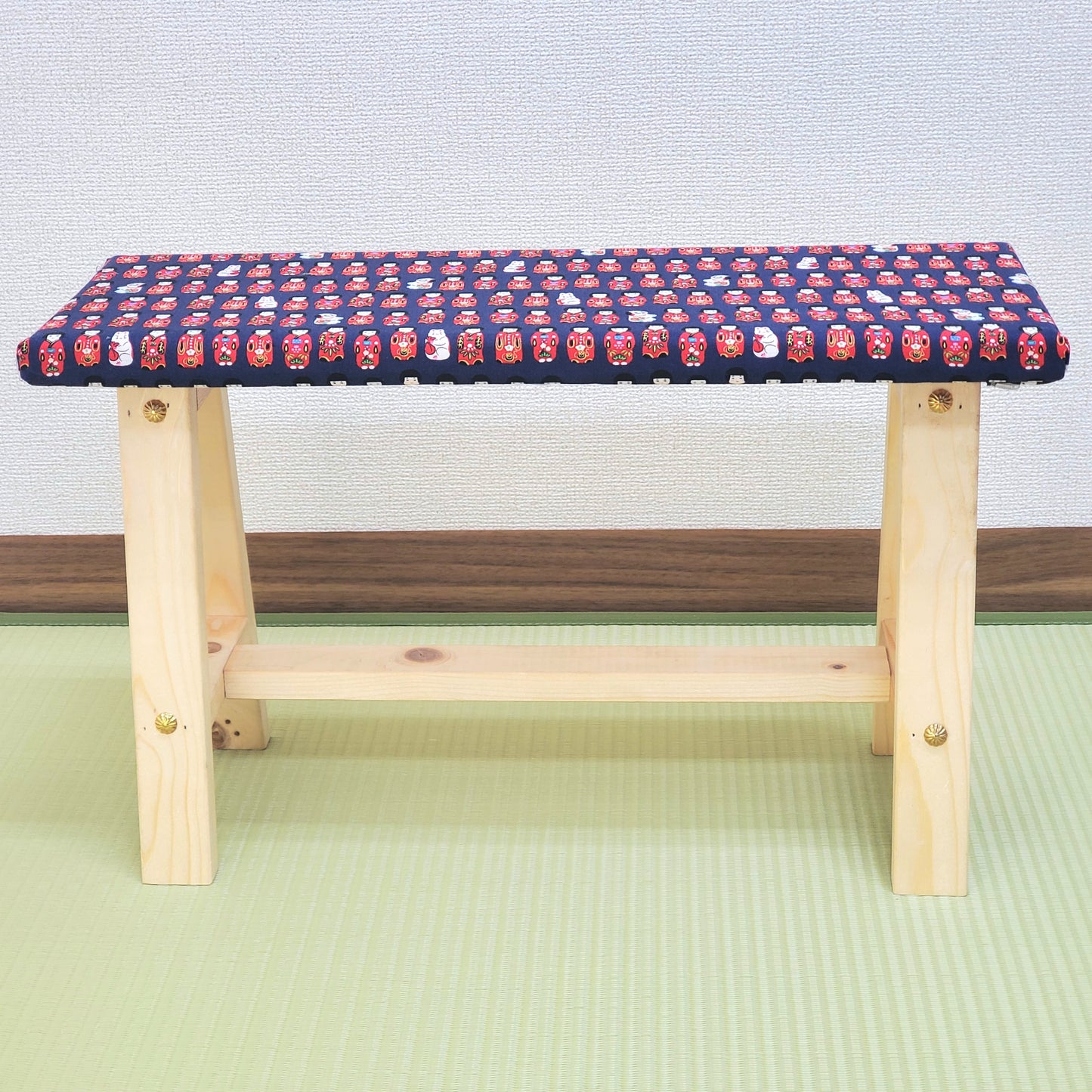 Kokeshi Wagara Display Bench – Handmade Wood, Japanese Decor, Beeswax Finish