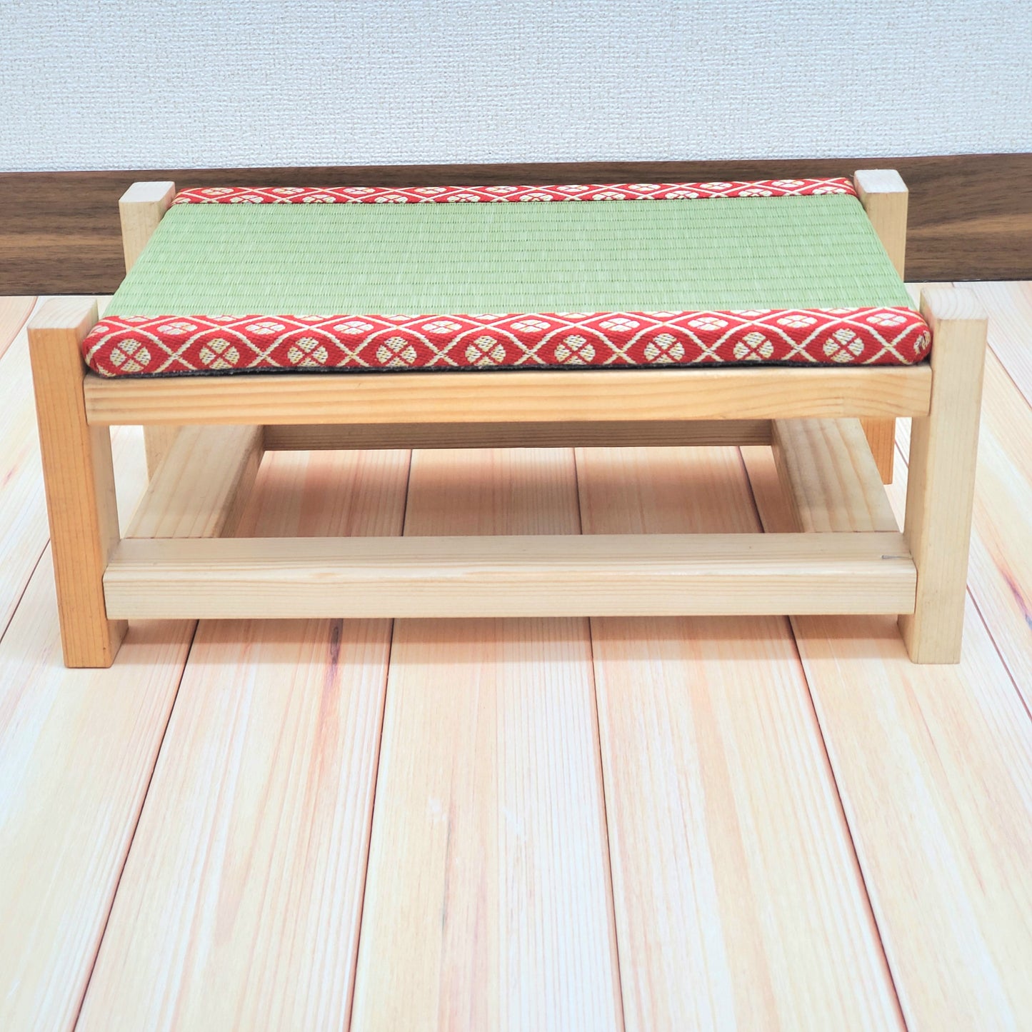 Tatami Japanese Display Stand Beeswax Finish Red Edge Collection Nendoroid