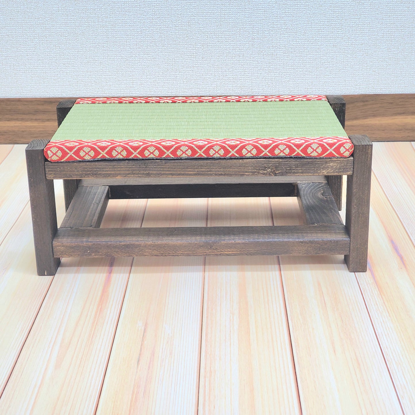 Tatami Japanese Display Stand Walnut Finish Red Edge Collection Nendoroid