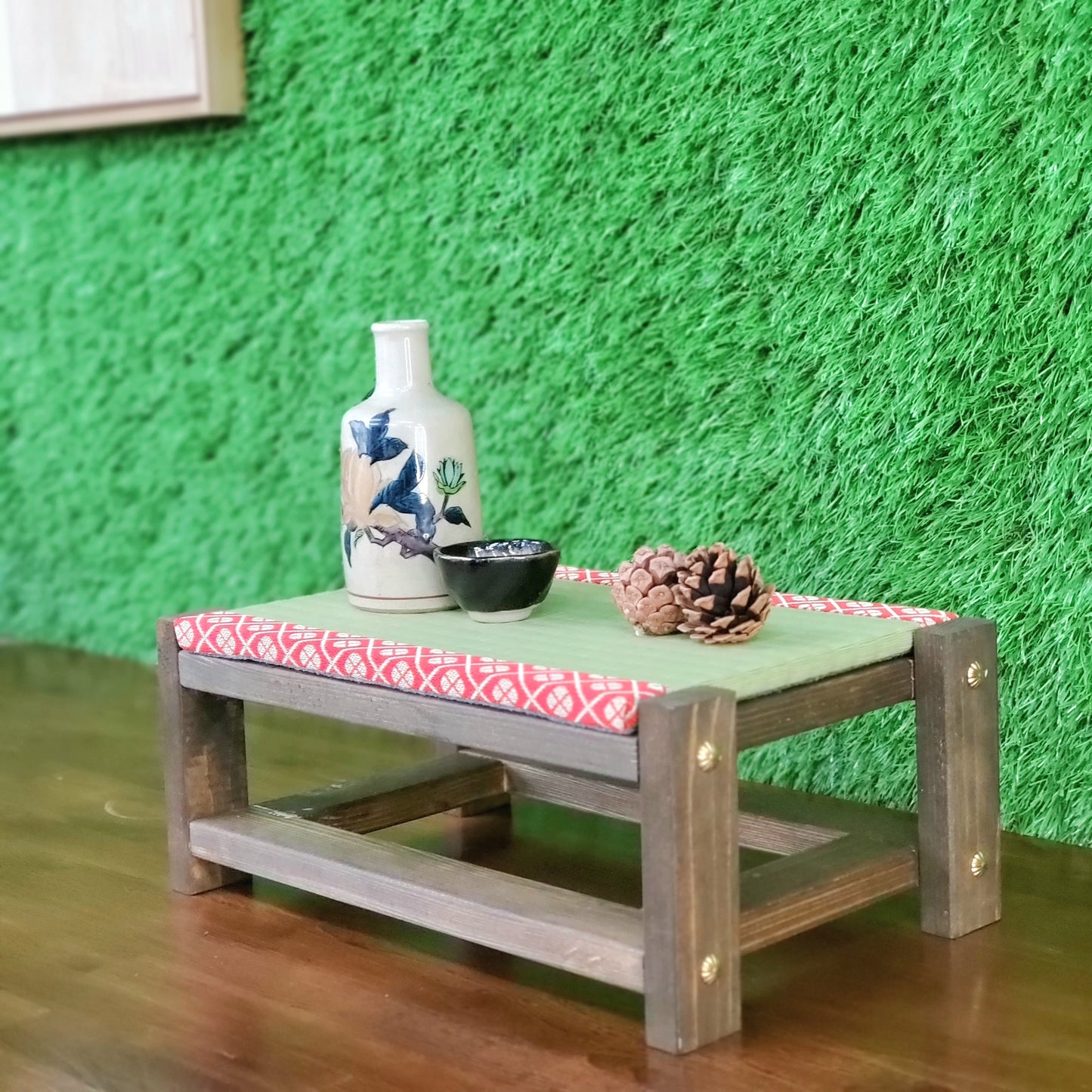 Tatami Japanese Display Stand Walnut Finish Red Edge Collection Nendoroid