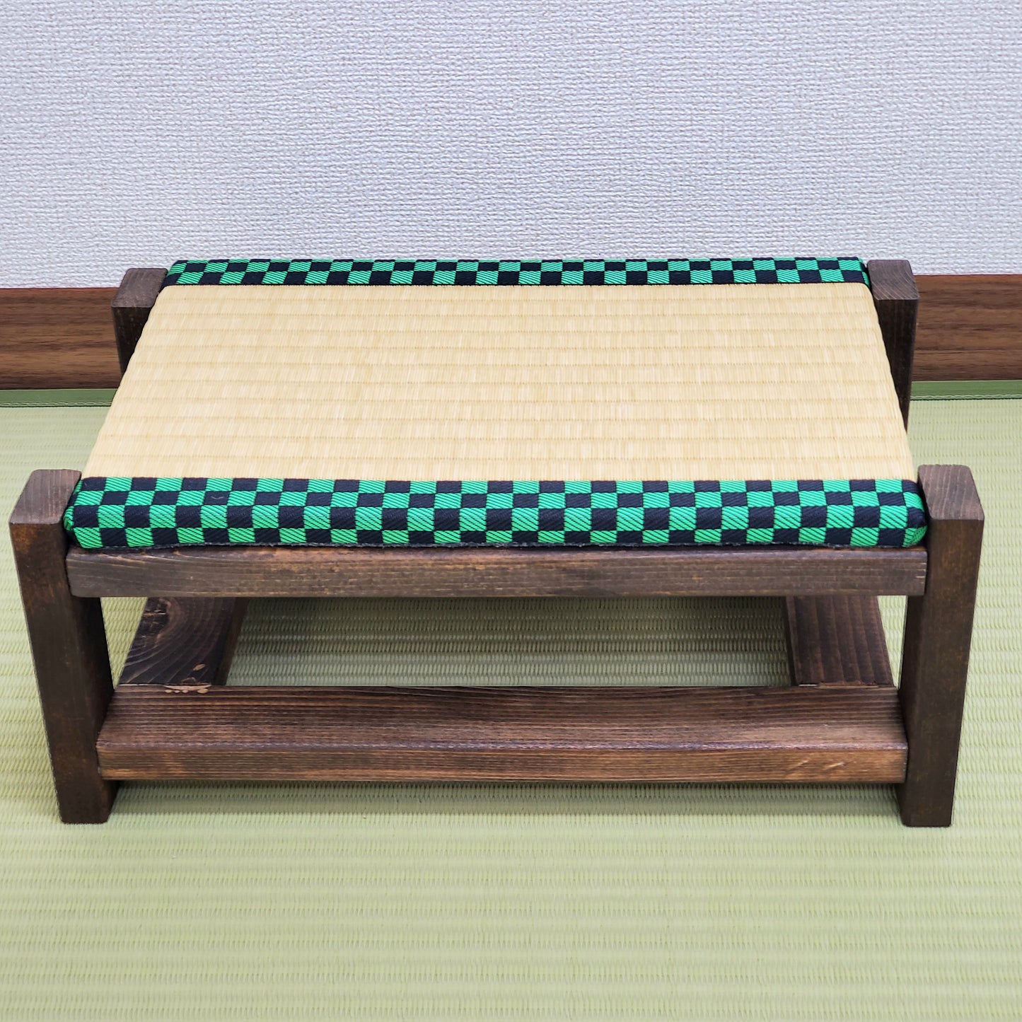 Tatami Display Stand Walnut Finish Japanese Ichimatsu Edge Collection Nendoroid