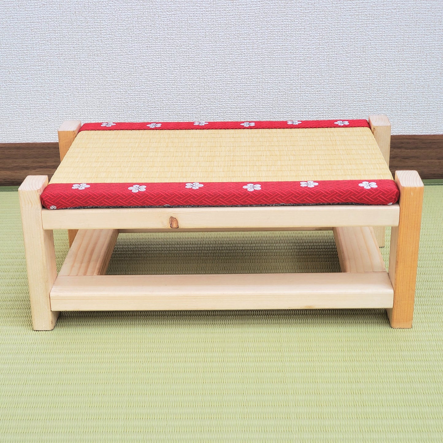 Tatami Display Stand Beeswax Finish Sakura Edge Japanese Collection Nendoroid