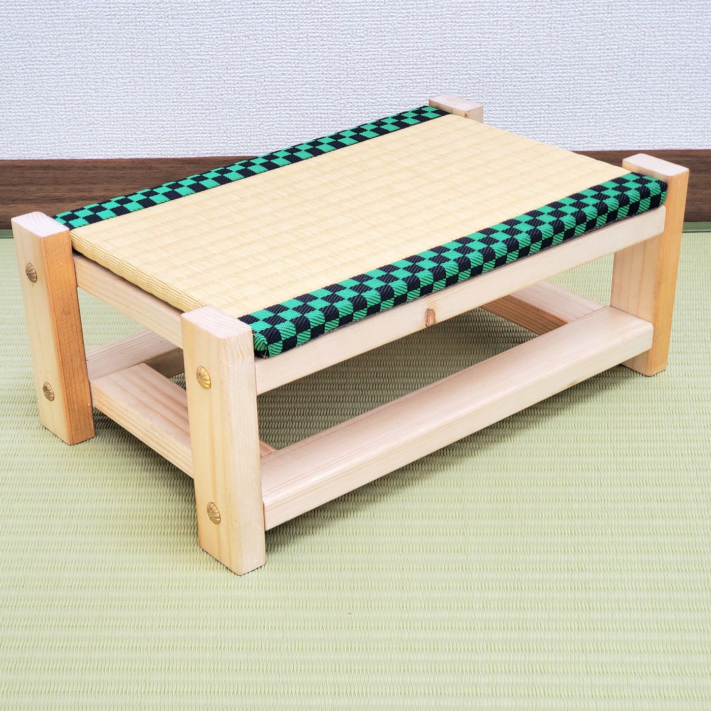 Tatami Display Stand Beeswax Finish Japanese Ichimatsu Edge Collection Nendoroid