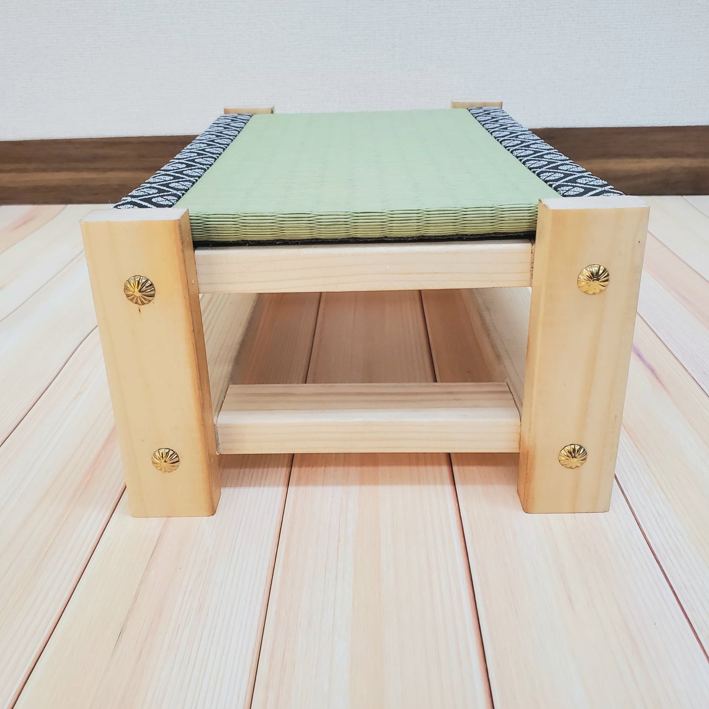 Tatami Display Stand Beeswax Finish Japanese Blue Edge Collection Nendoroid