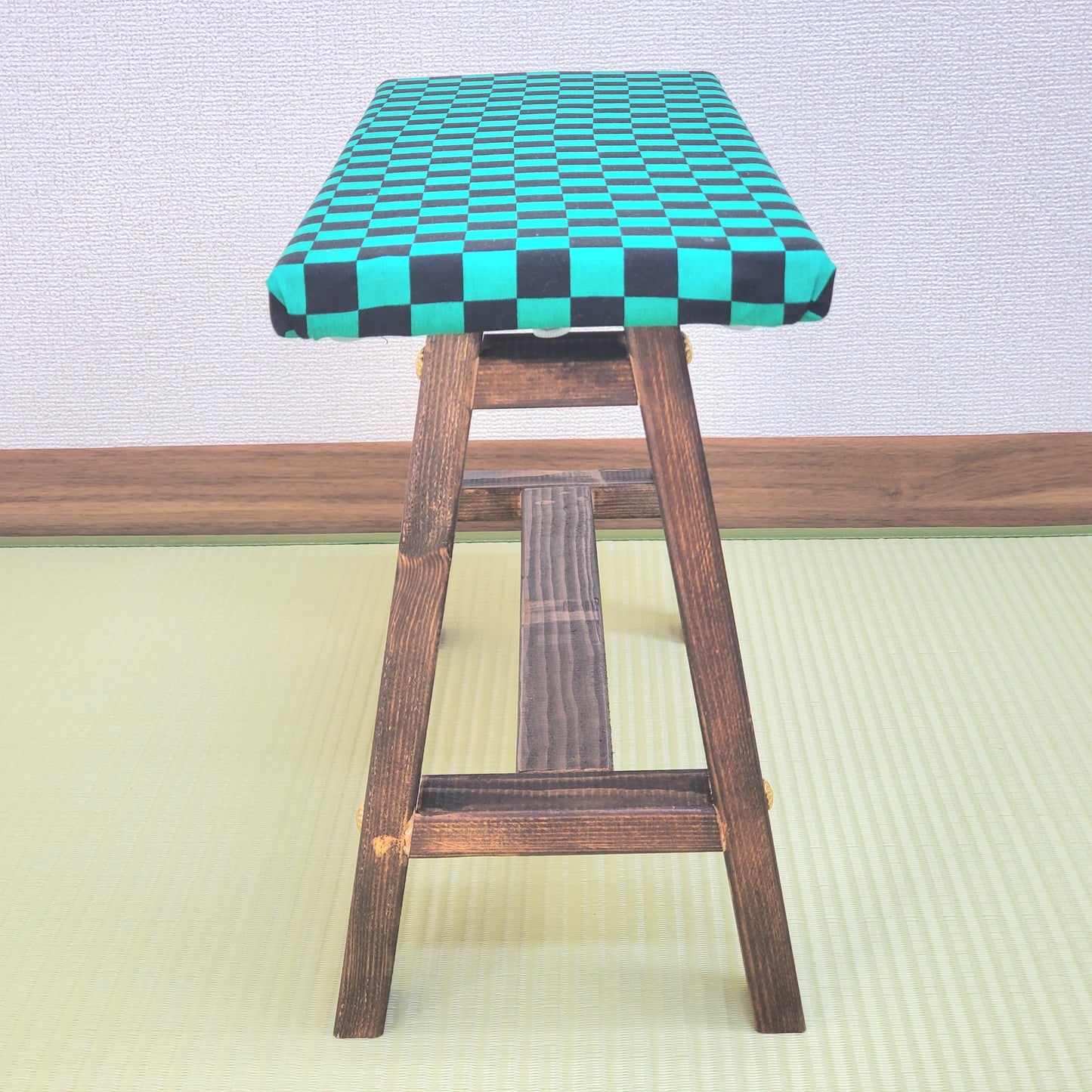 Ichimatsu Wagara Display Bench – Handmade Wood, Japanese Decor, Walnut Finish