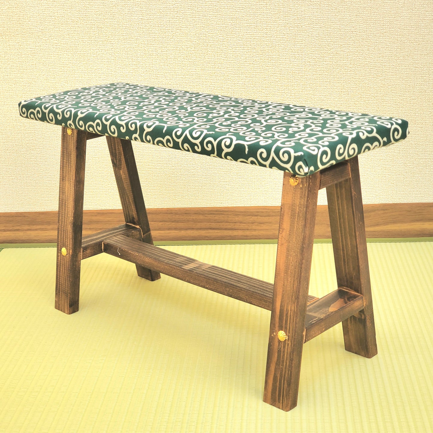 Karakusa Wagara Display Bench – Handmade Wood, Japanese Decor, Walnut Finish