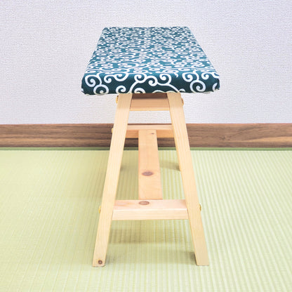 Karakusa Wagara Display Bench – Handmade Wood, Japanese Decor, Beeswax Finish