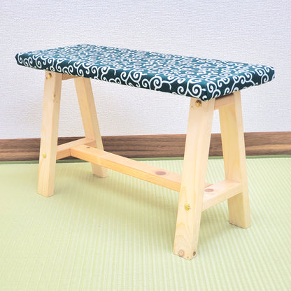 Karakusa Wagara Display Bench – Handmade Wood, Japanese Decor, Beeswax Finish