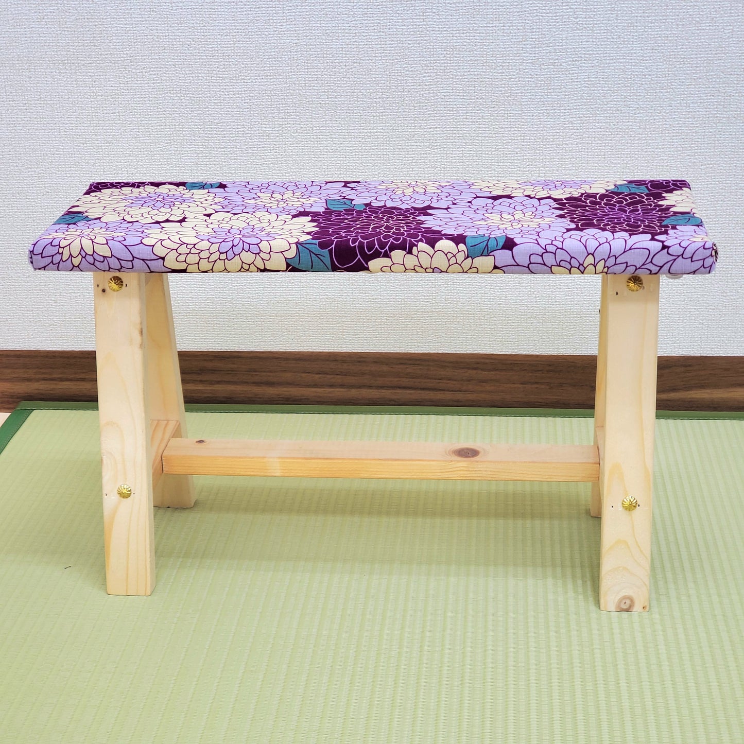 Flower Wagara Display Bench – Handmade Wood, Japanese Decor, Beeswax Finish