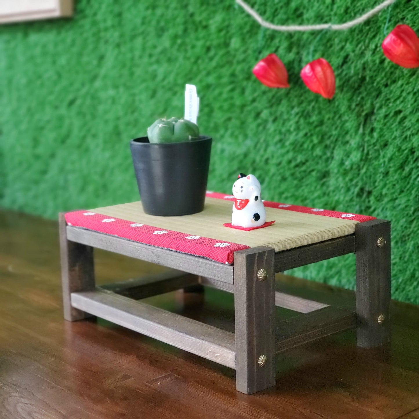 Tatami Japanese Display Stand Walnut Finish Sakura Edge Collection Nendoroid