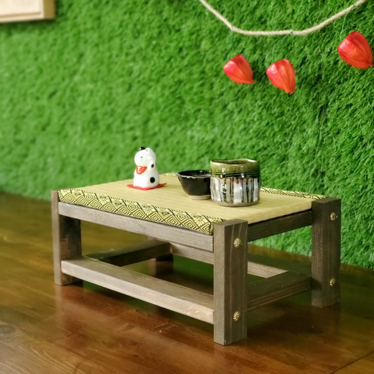 Tatami Display Stand Walnut Finish Japanese Masugiku Edge Collection Nendoroid