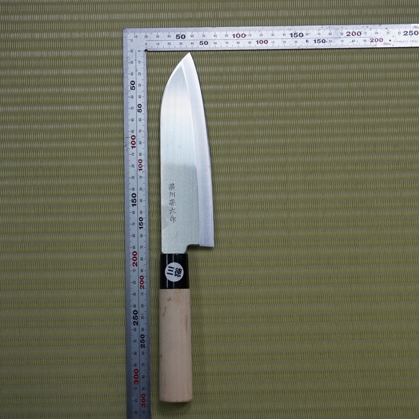 Noshu Magoroku Santoku Knife 170mm Lightweight Easy to Use From Japan F-282
