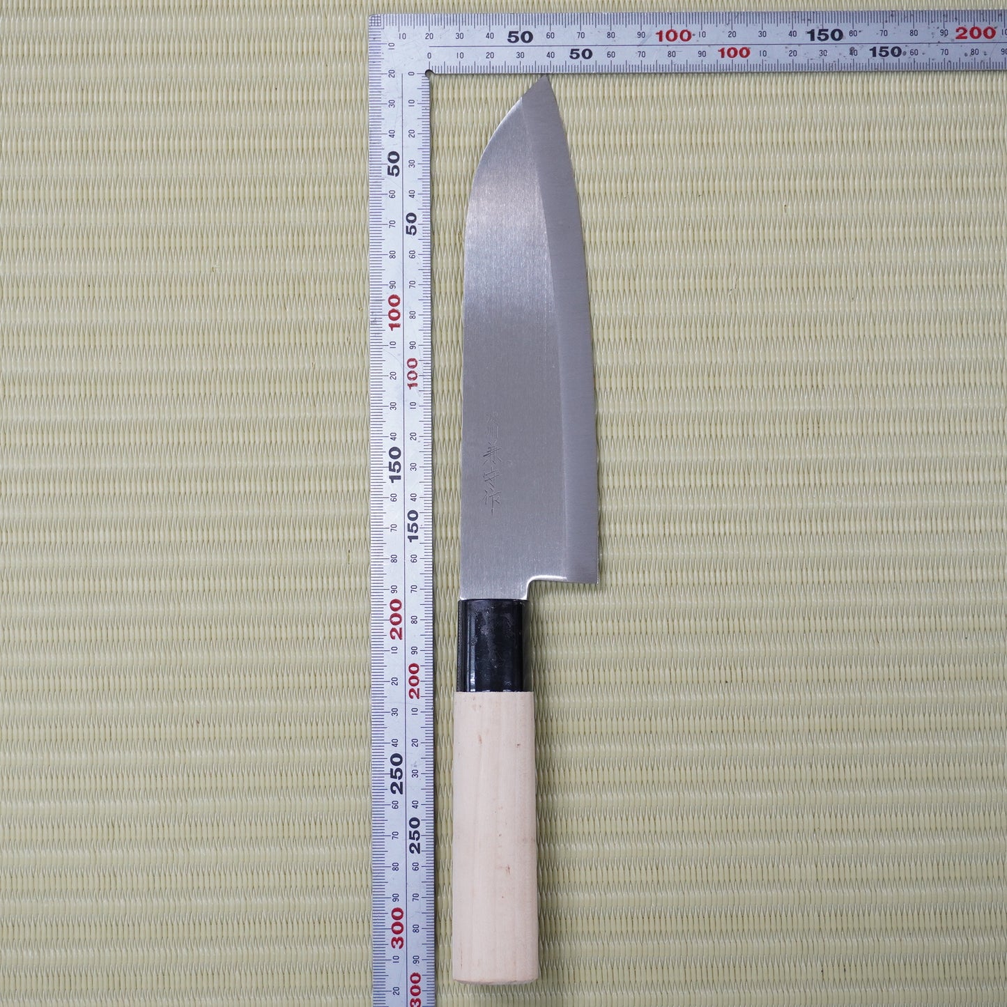 Noshu Kanemori Santoku Knife 170mm Signed Japan Lightweight Excellent F-324