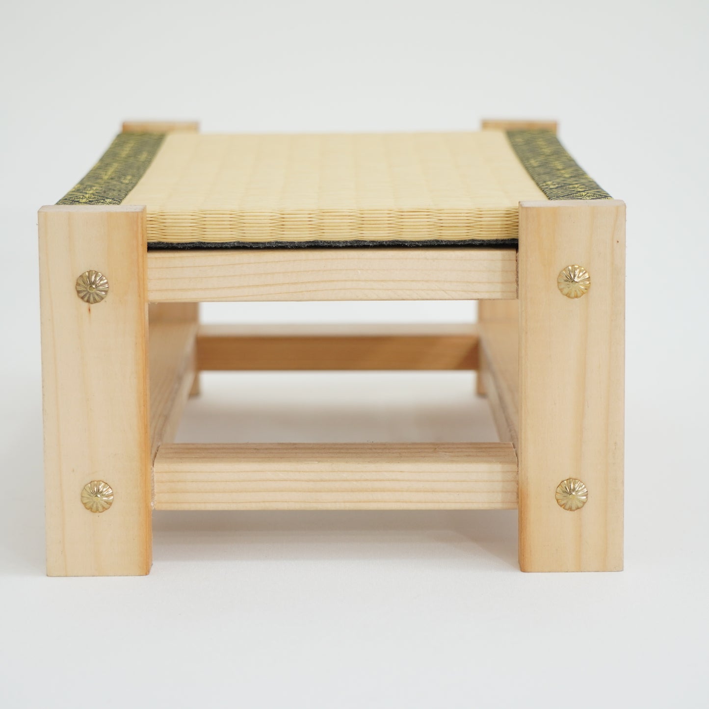 Tatami Display Stand Beeswax Finish Japanese Masugiku Wagara Edge Anime Figure