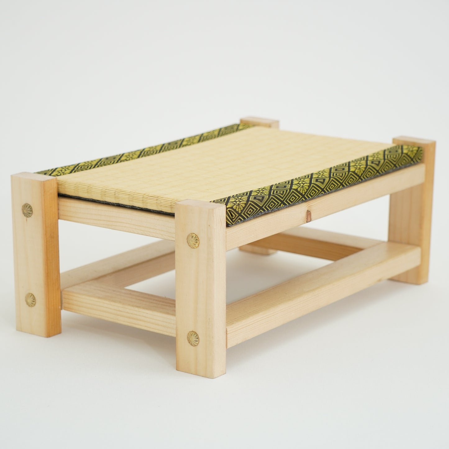 Tatami Display Stand Beeswax Finish Japanese Masugiku Wagara Edge Anime Figure